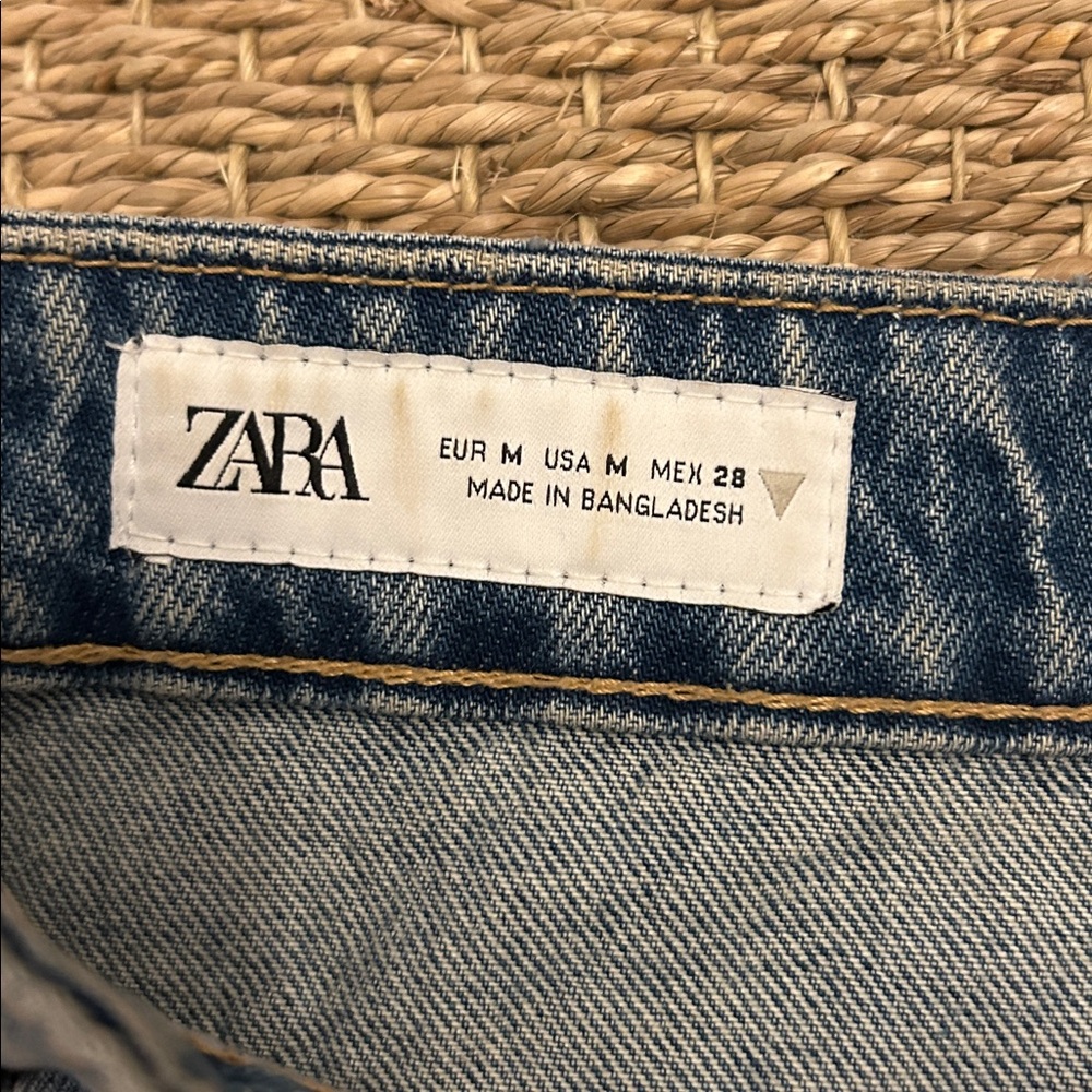 Zara denim mini skirt - Picture 2 of 3